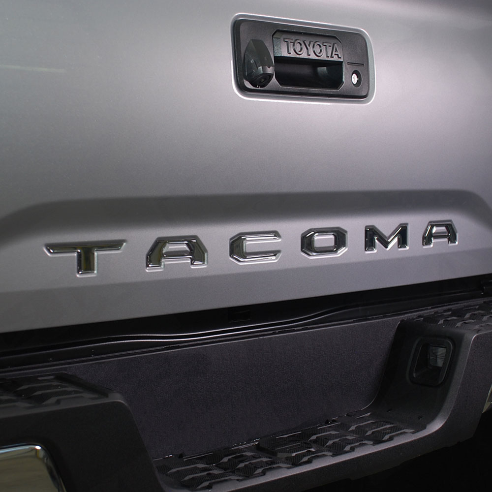 2016-2018 Tacoma Tailgate Bright Chrome Insert - Nox Lux